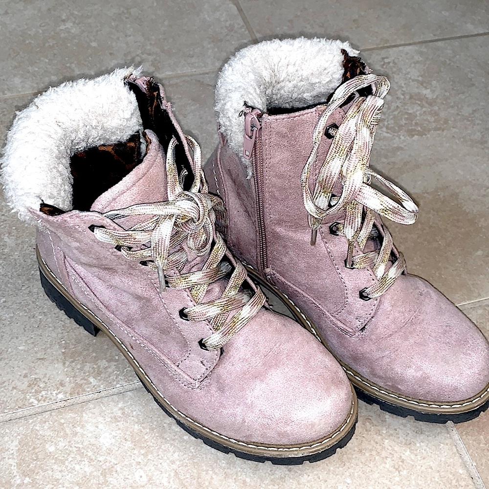 Madden Girl Zipper Boots Size 4